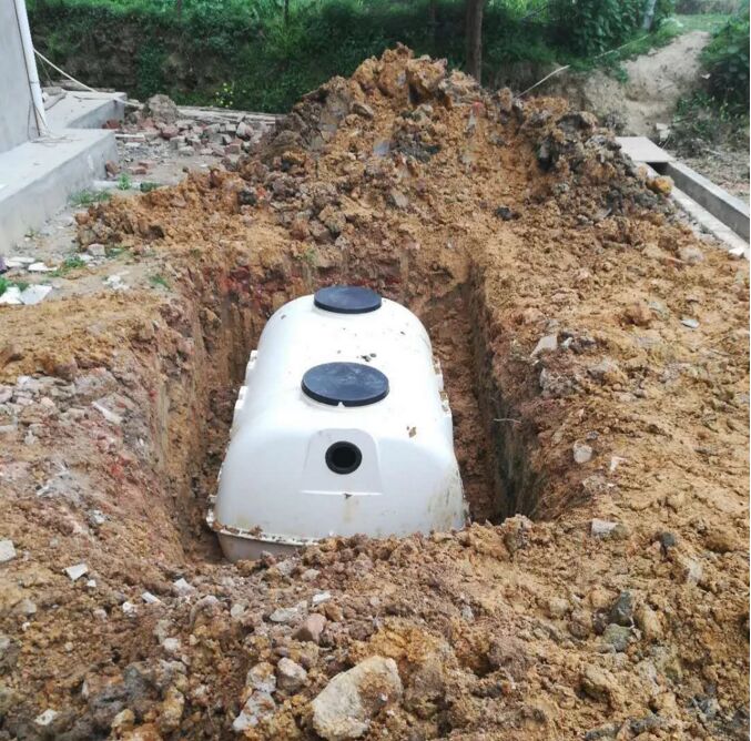 新农村改造化粪池开槽安装施工现场